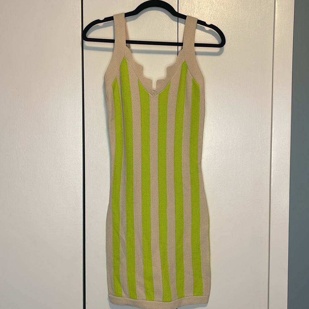 *NWT* House of Harlow 1960 Crotchet Mini Dress
